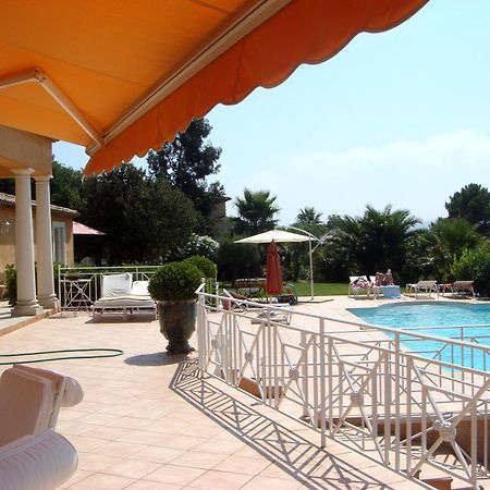 La Tarentane Hotel Grimaud Luaran gambar