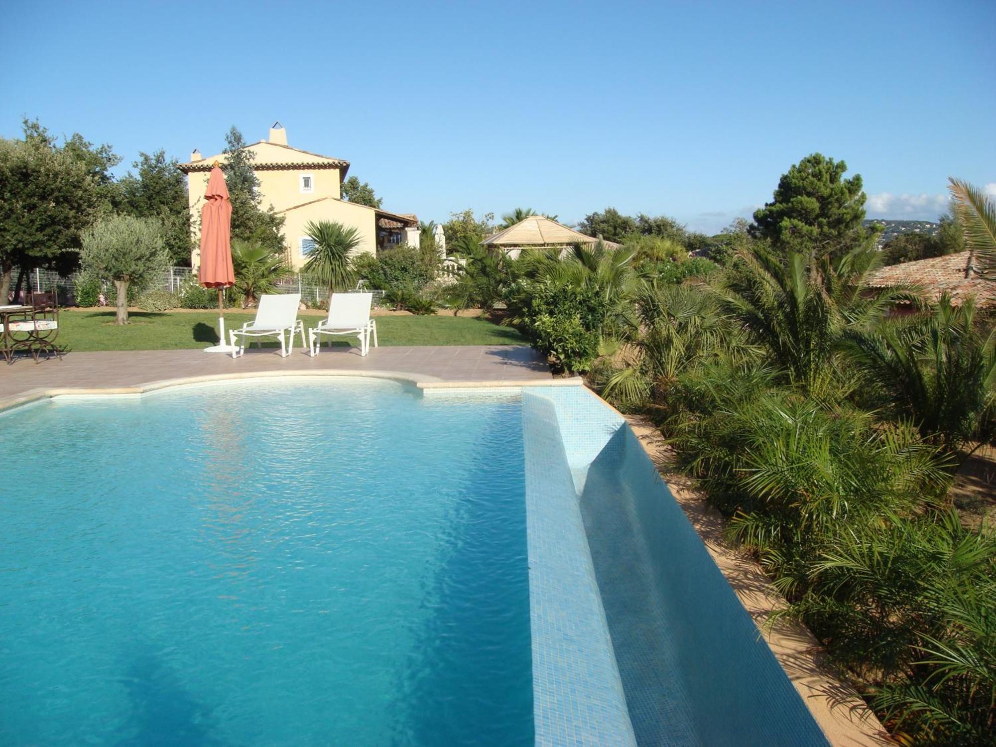 La Tarentane Hotel Grimaud Luaran gambar
