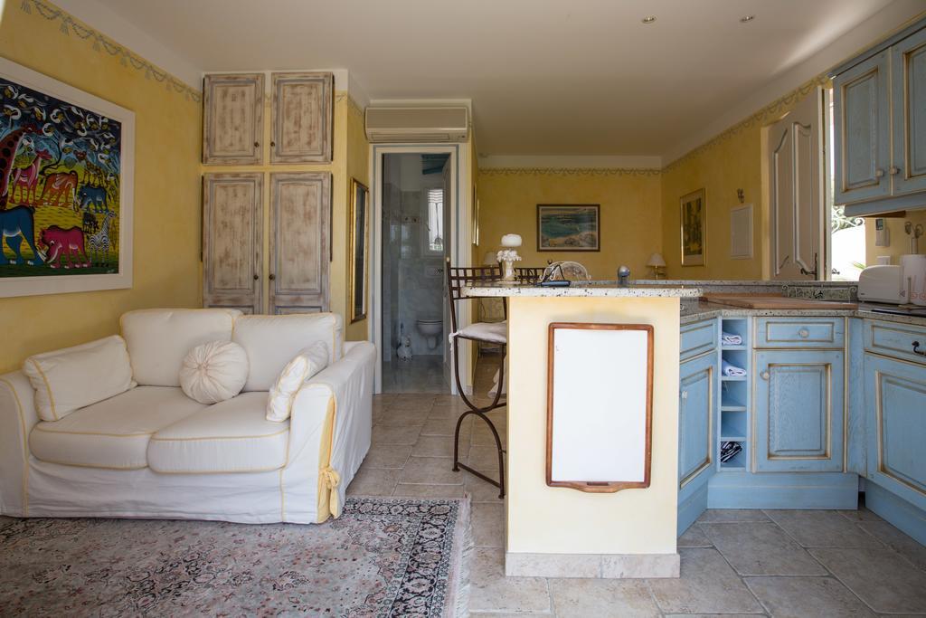 La Tarentane Hotel Grimaud Luaran gambar