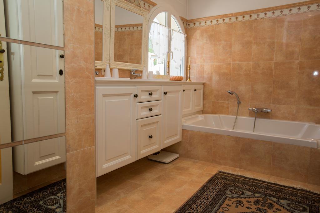 La Tarentane Hotel Grimaud Luaran gambar