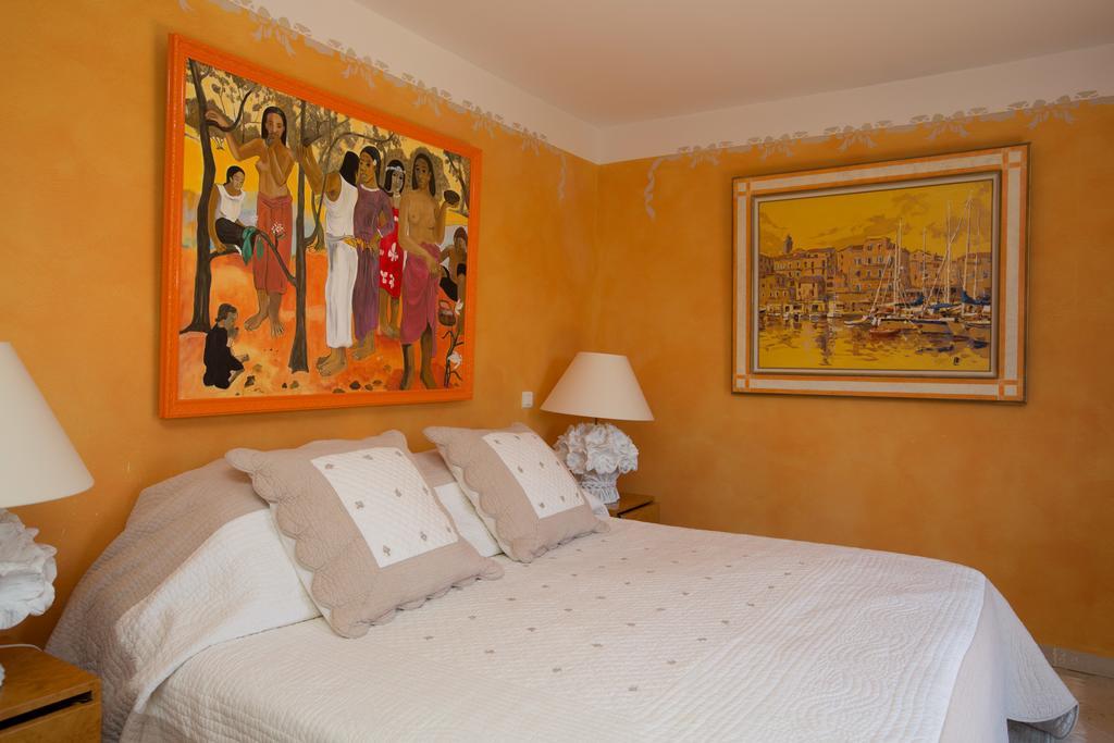 La Tarentane Hotel Grimaud Luaran gambar